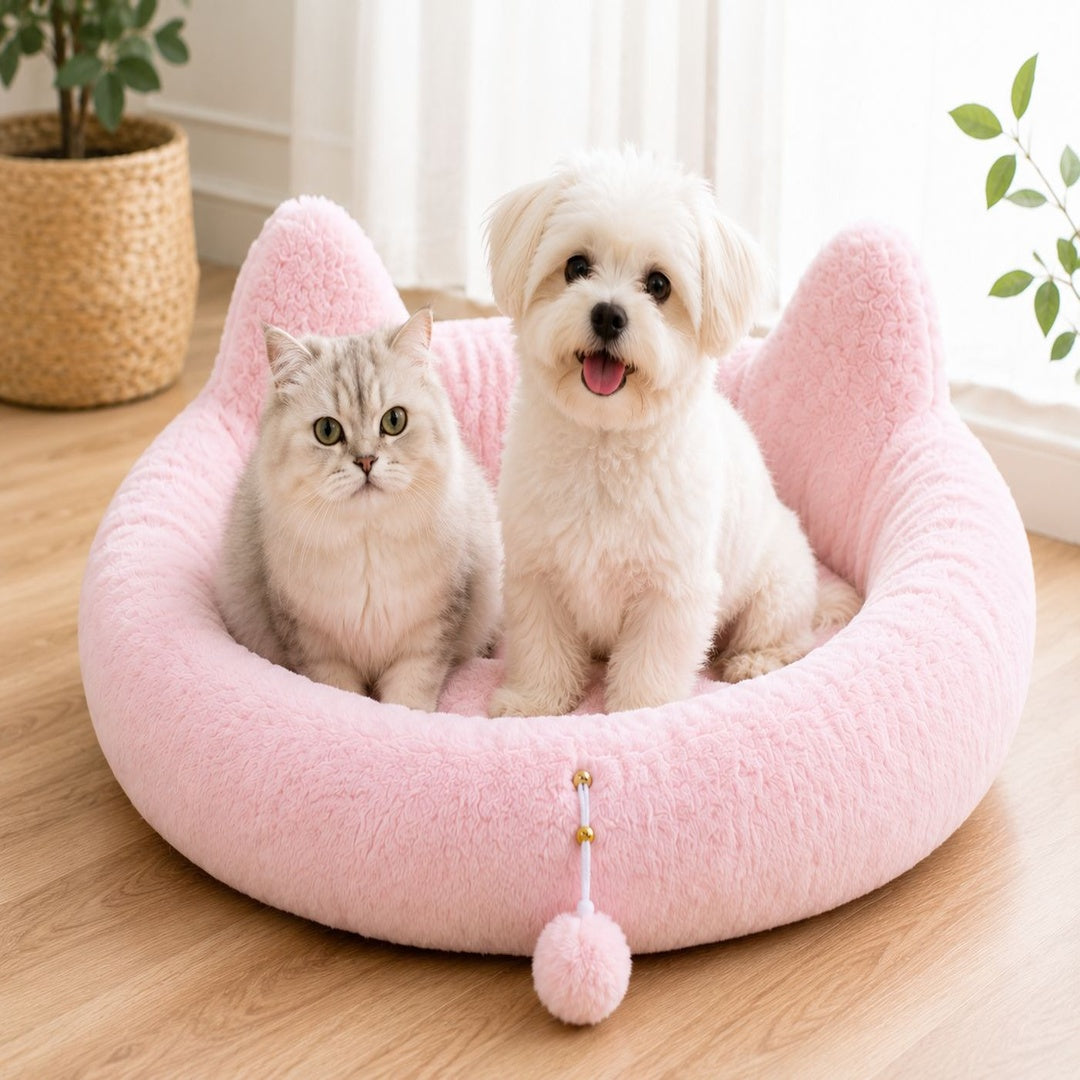 Cat Face Plush Pet Bed (Medium)